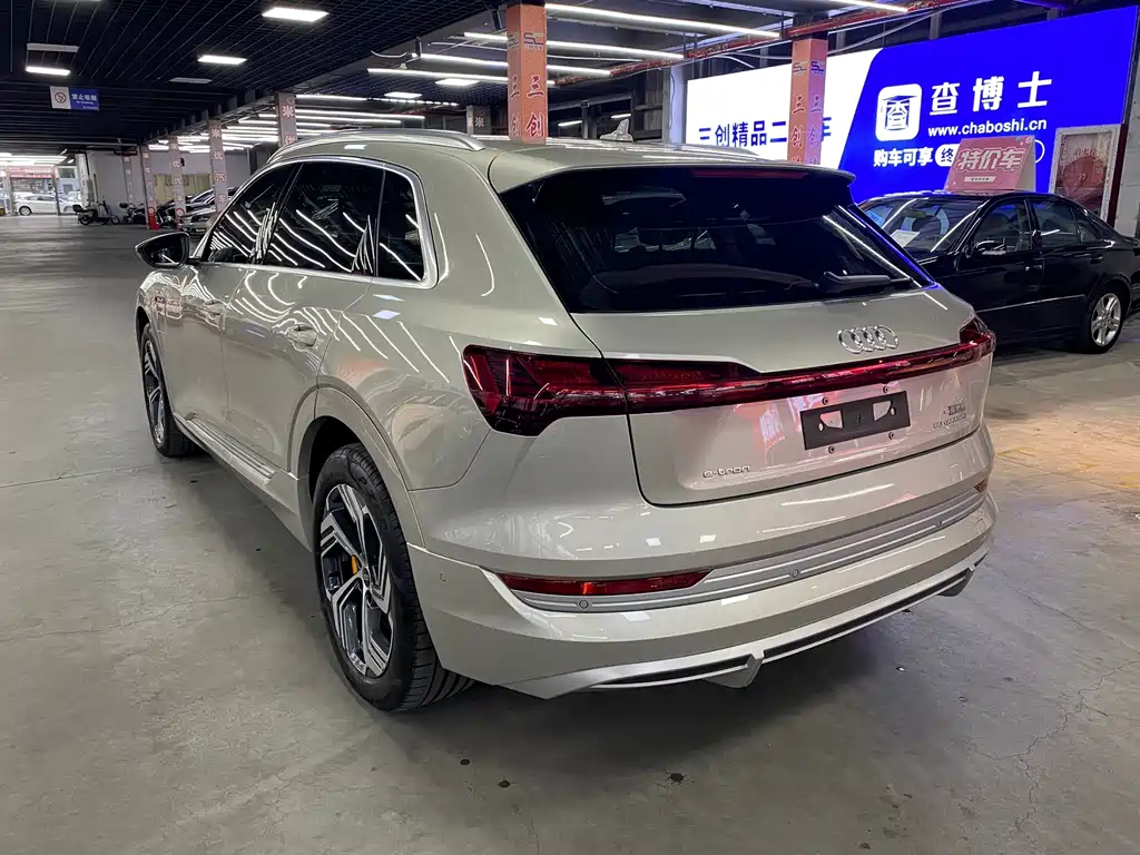 Audi e-tron — миниатюра 7