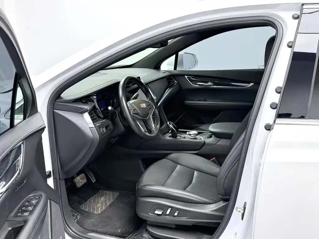 Cadillac XT5 2022 2.0T Luxury