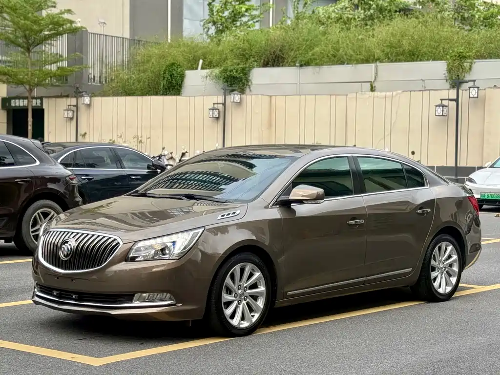 Buick LaCrosse — миниатюра 4
