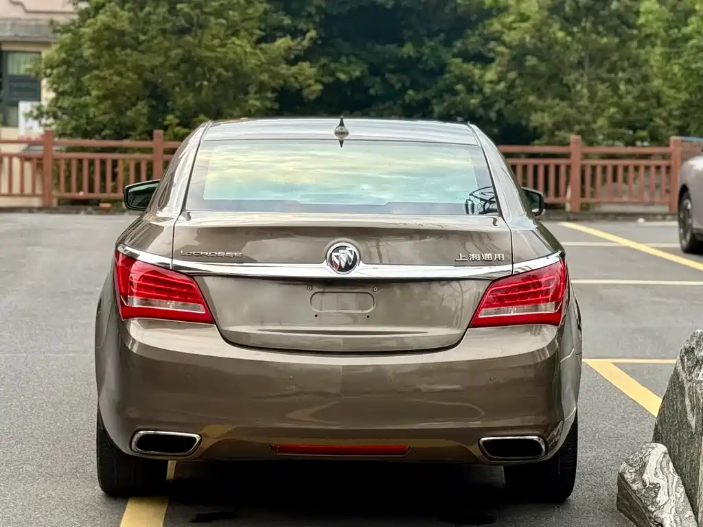 Buick LaCrosse — миниатюра 6