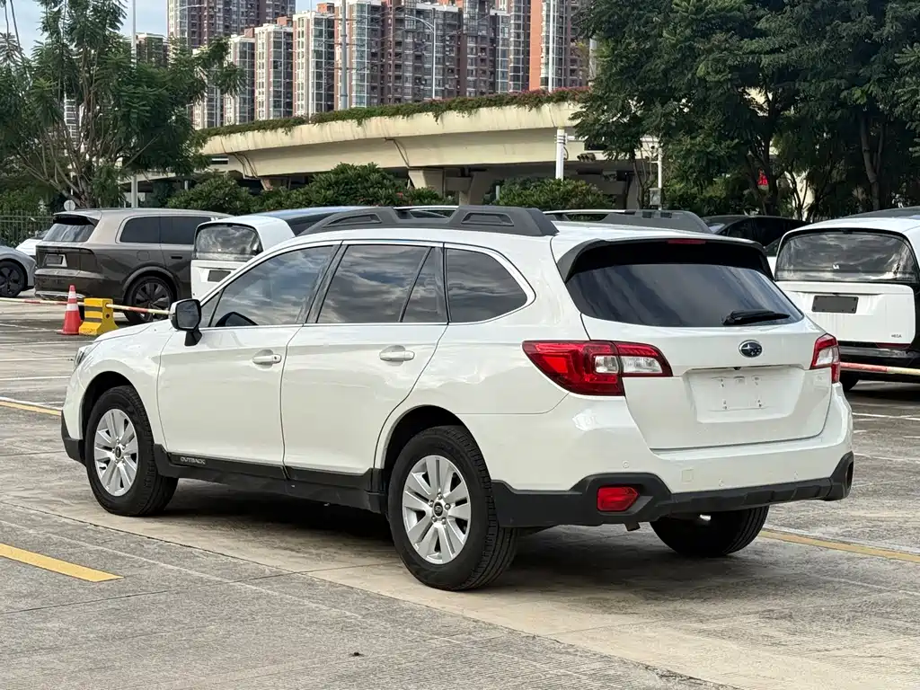 Subaru Outback — миниатюра 5