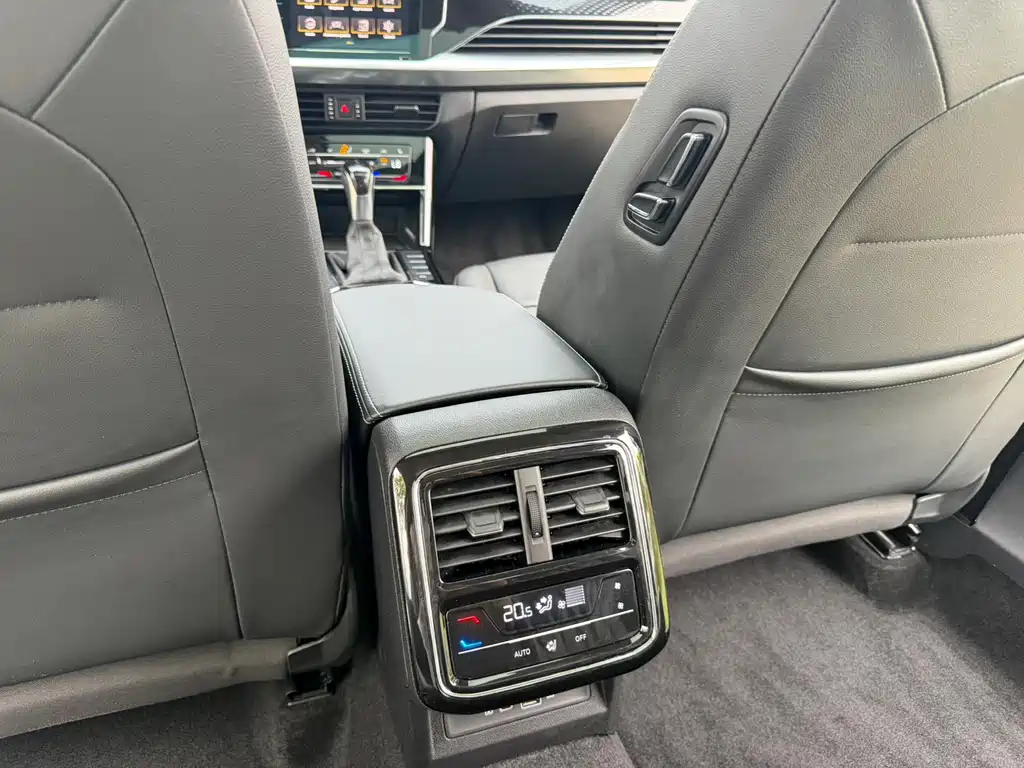 Volkswagen Passat — миниатюра 18