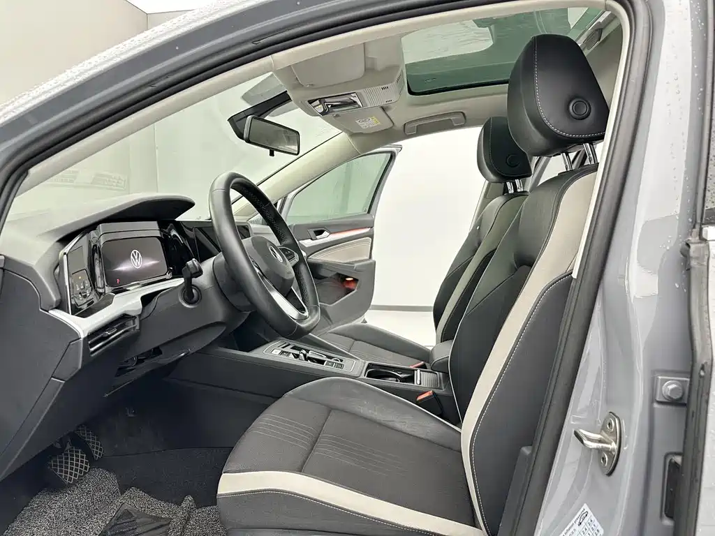 Volkswagen Golf — миниатюра 8