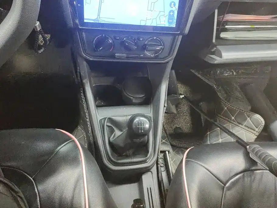 Volkswagen Jetta — миниатюра 16