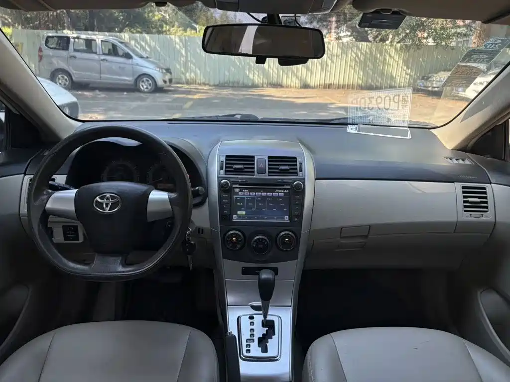 Toyota Corolla — миниатюра 5