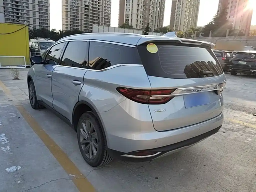 Geely Jia Ji — миниатюра 5