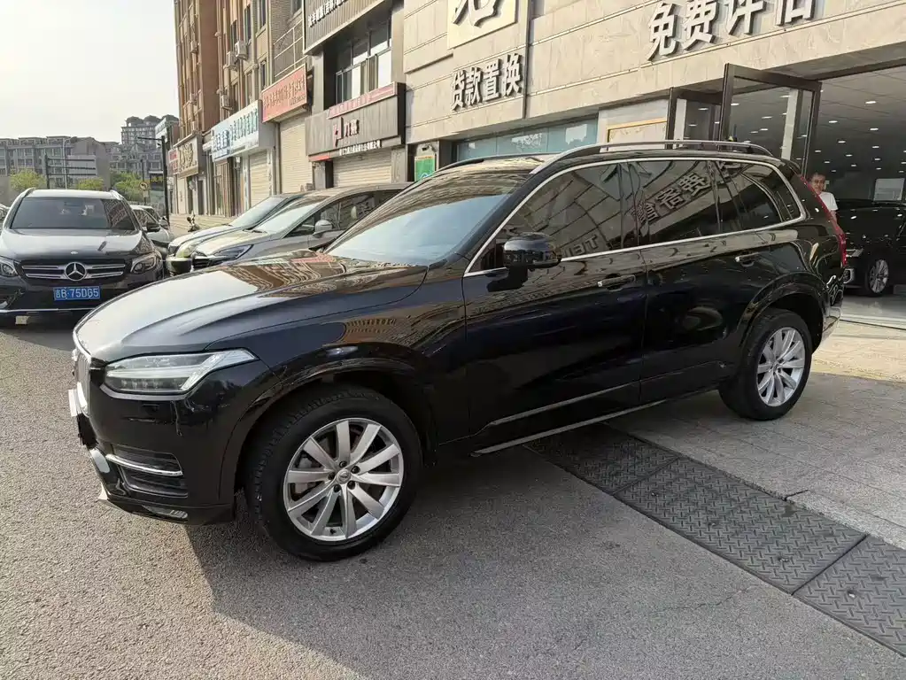 Volvo XC90 2016