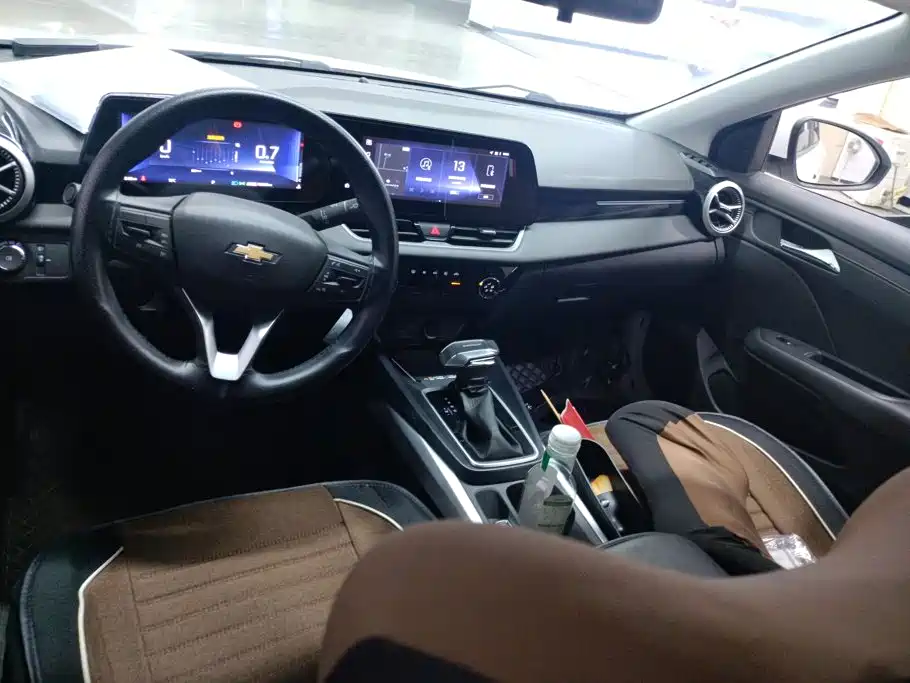 Chevrolet Monza — миниатюра 12
