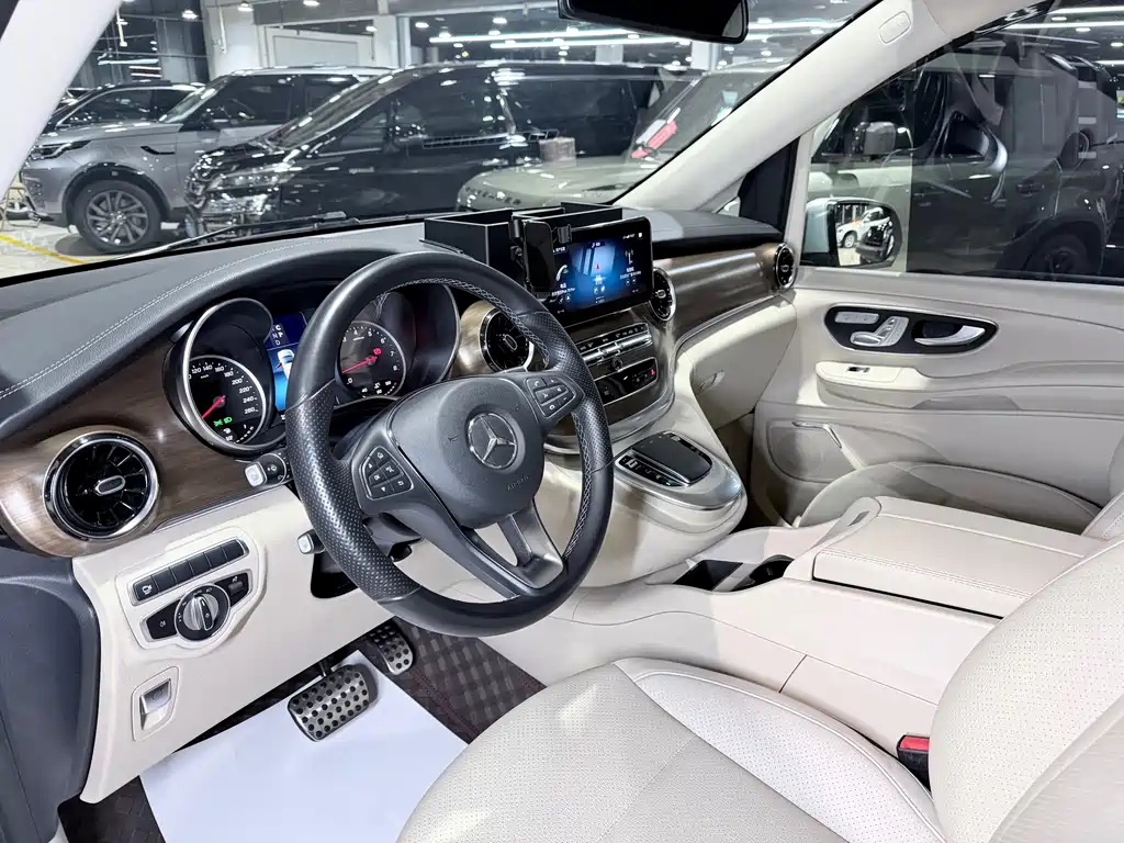 Mercedes-Benz V-Class — миниатюра 3