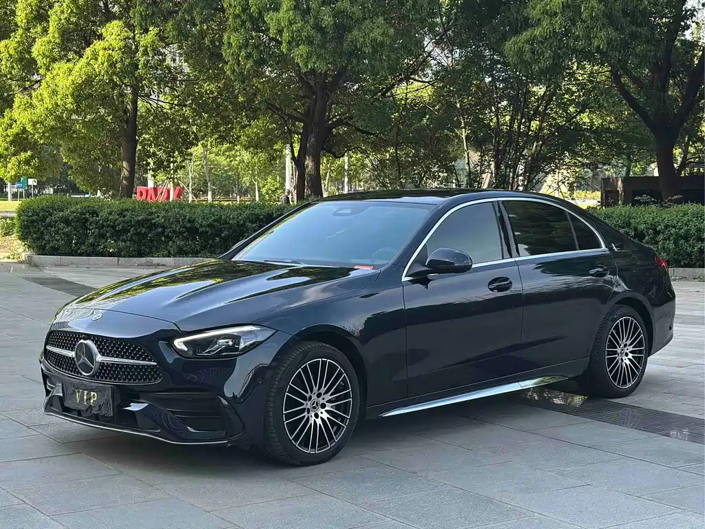 Mercedes-Benz C-Class 2024