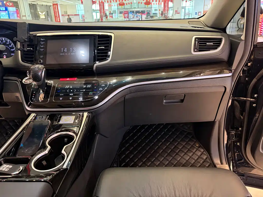 Honda Odyssey — миниатюра 14