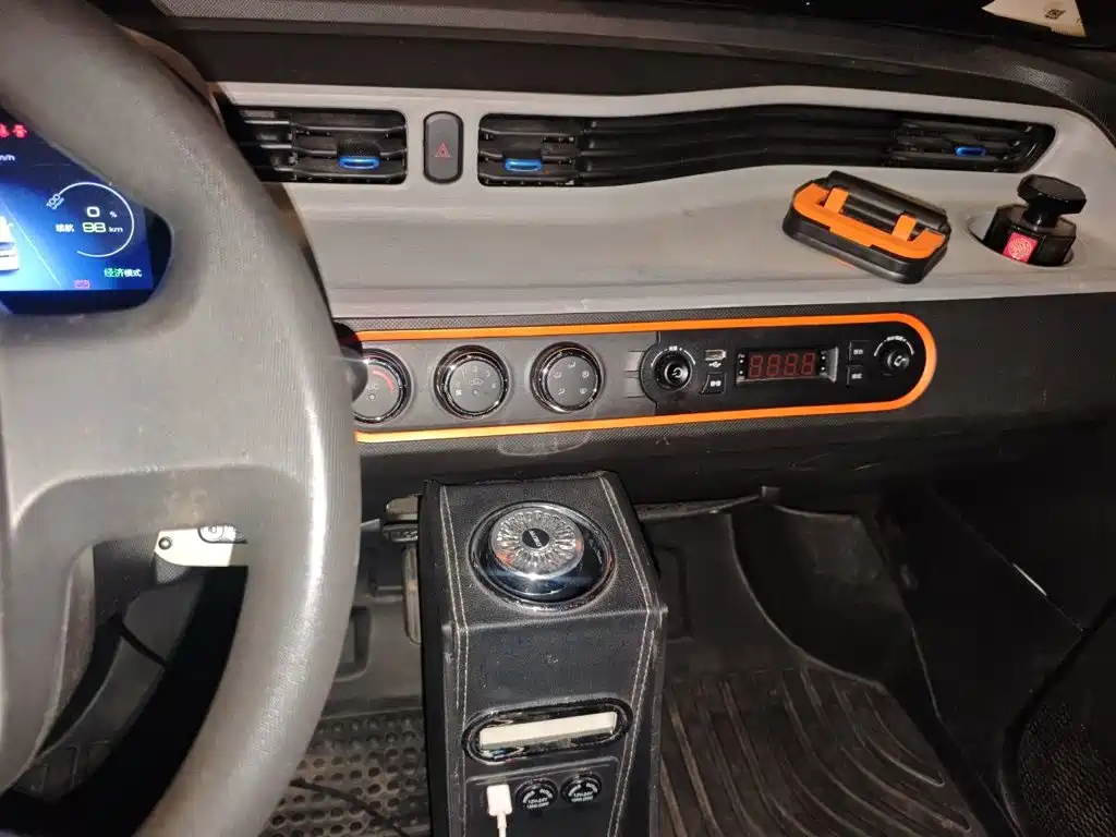 Wuling MINIEV — миниатюра 15