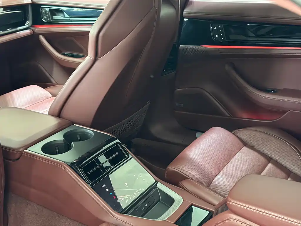 Porsche Panamera — миниатюра 27