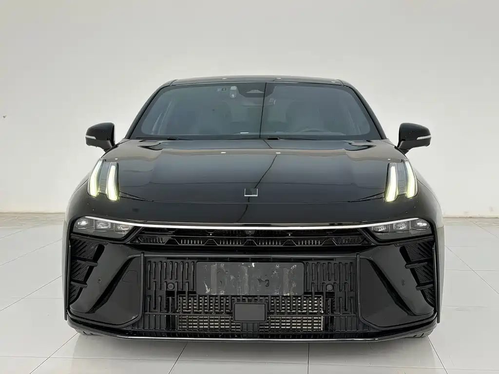 Lynk & Co 03 2022