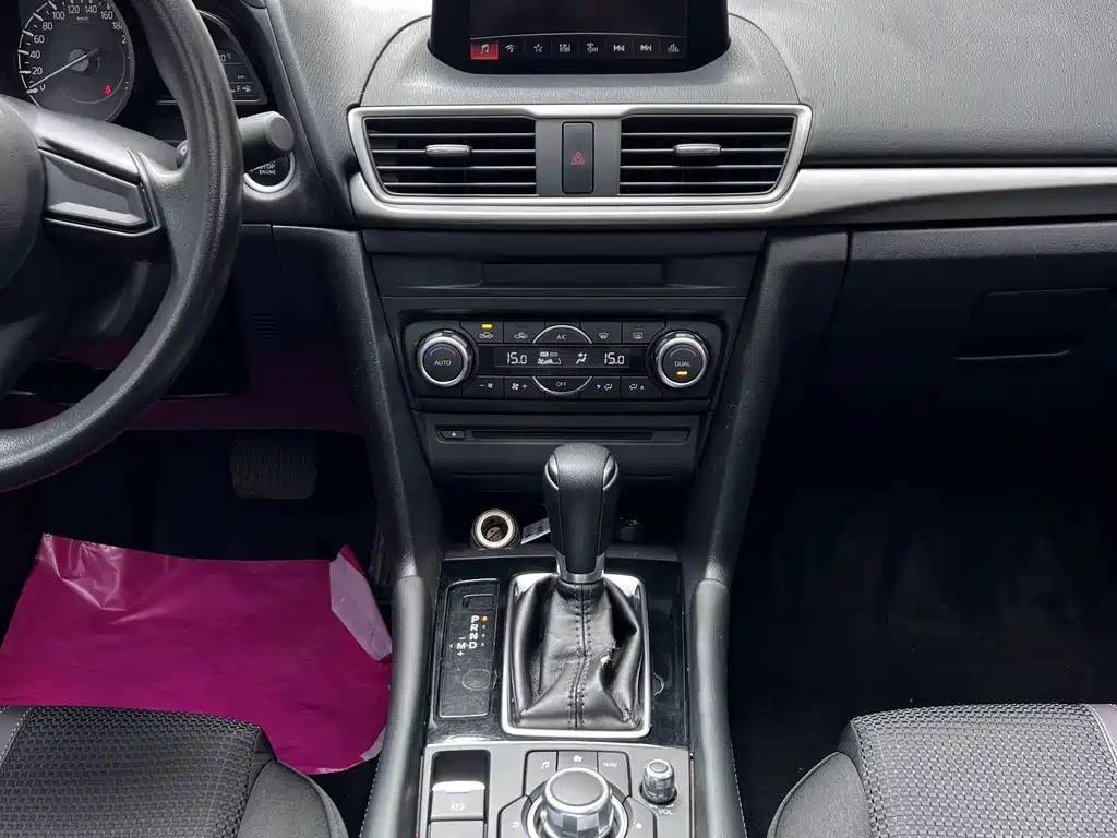 Mazda 3 Axela — миниатюра 14