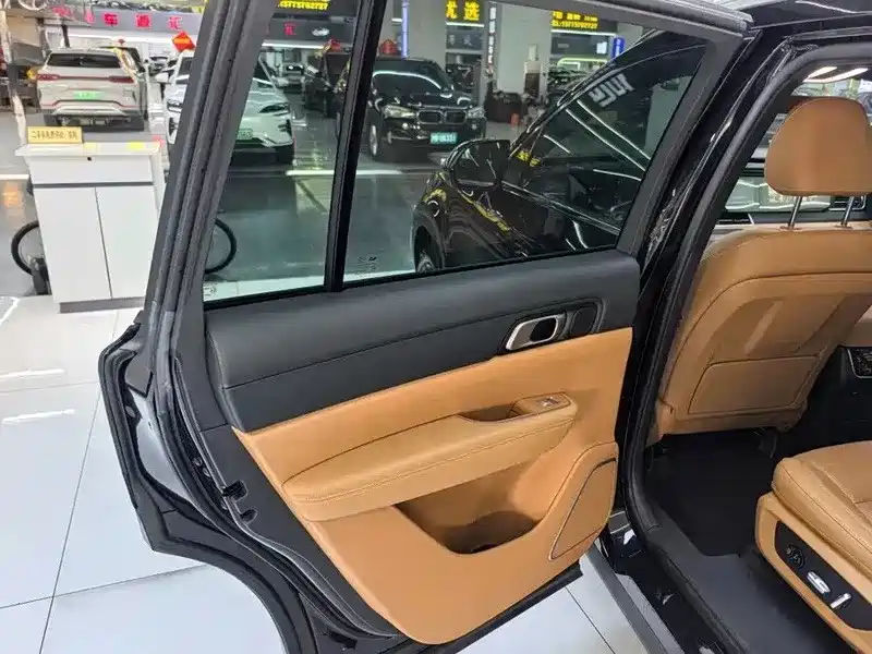 Li Auto Li ONE — миниатюра 8