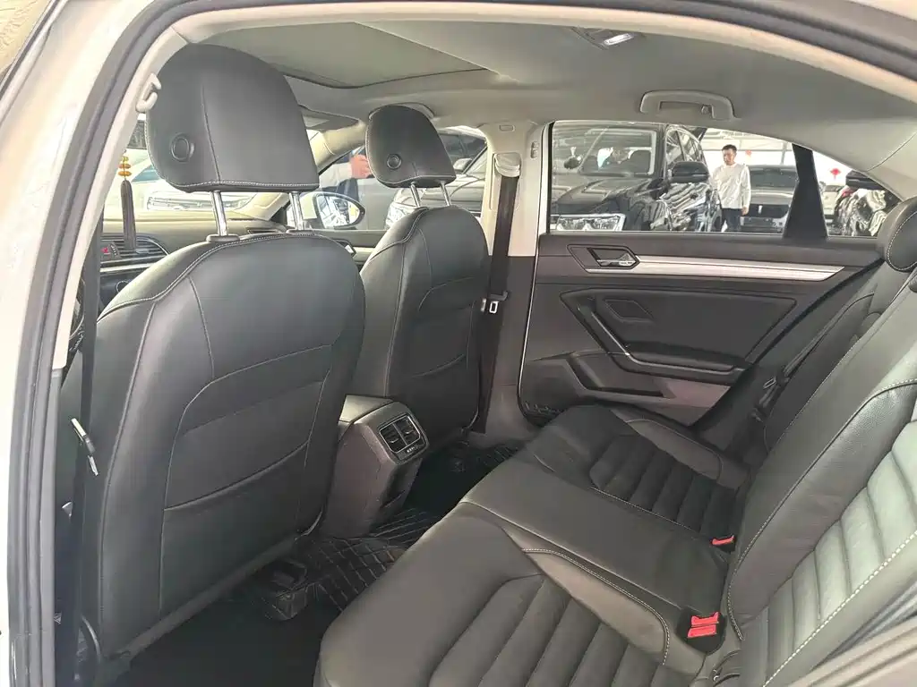 Volkswagen Lamando — миниатюра 6