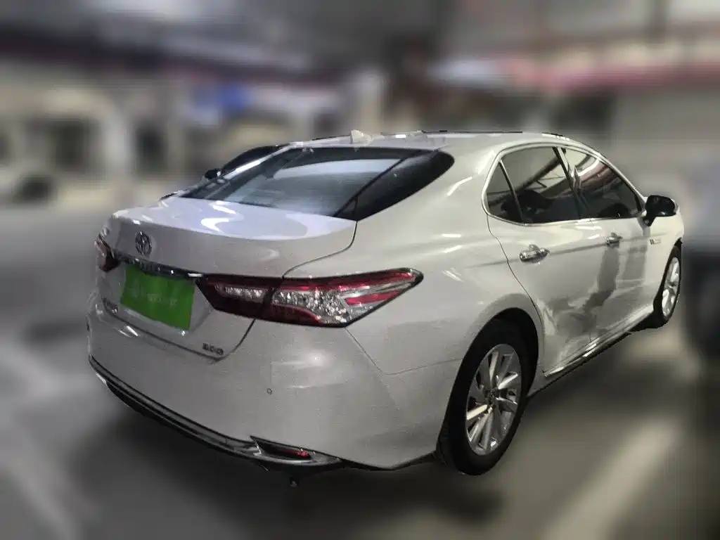 Toyota Camry — миниатюра 4
