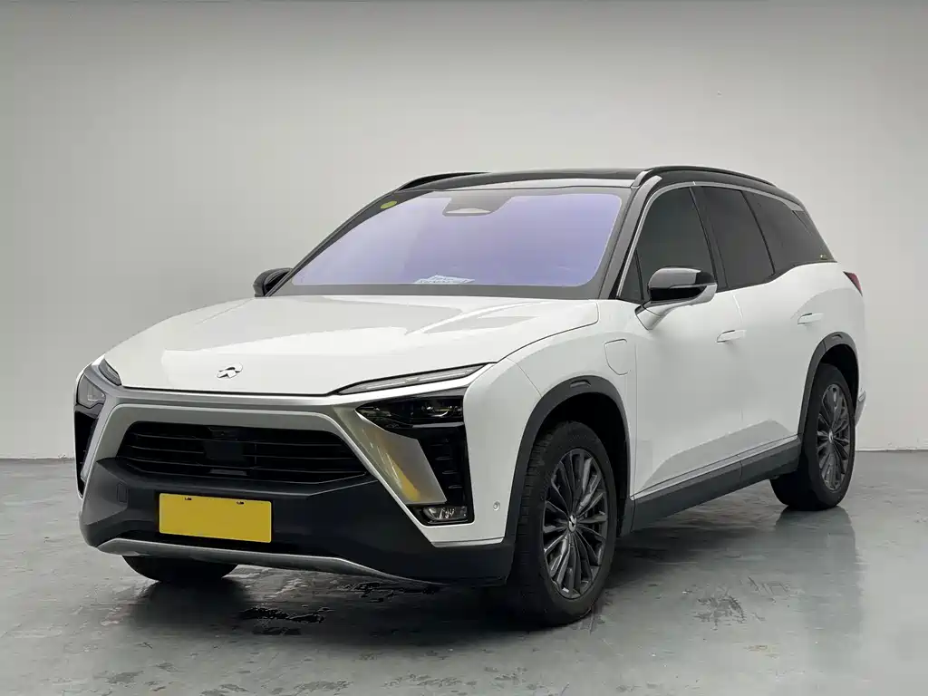 NIO ES8