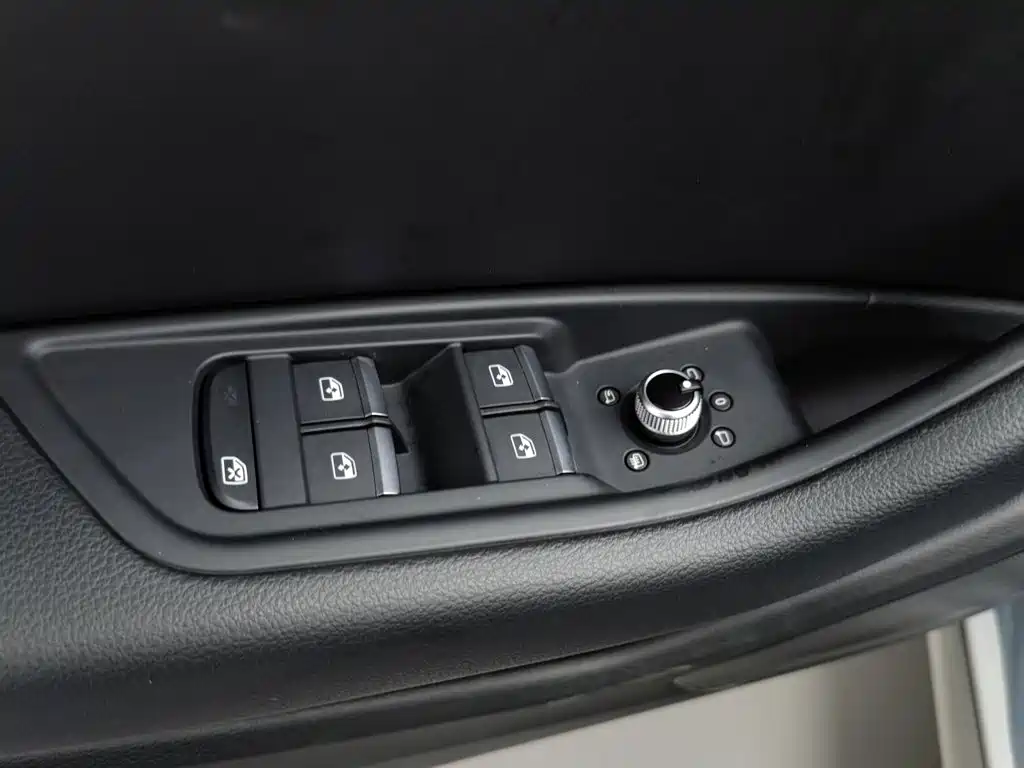 Audi A4L — миниатюра 9
