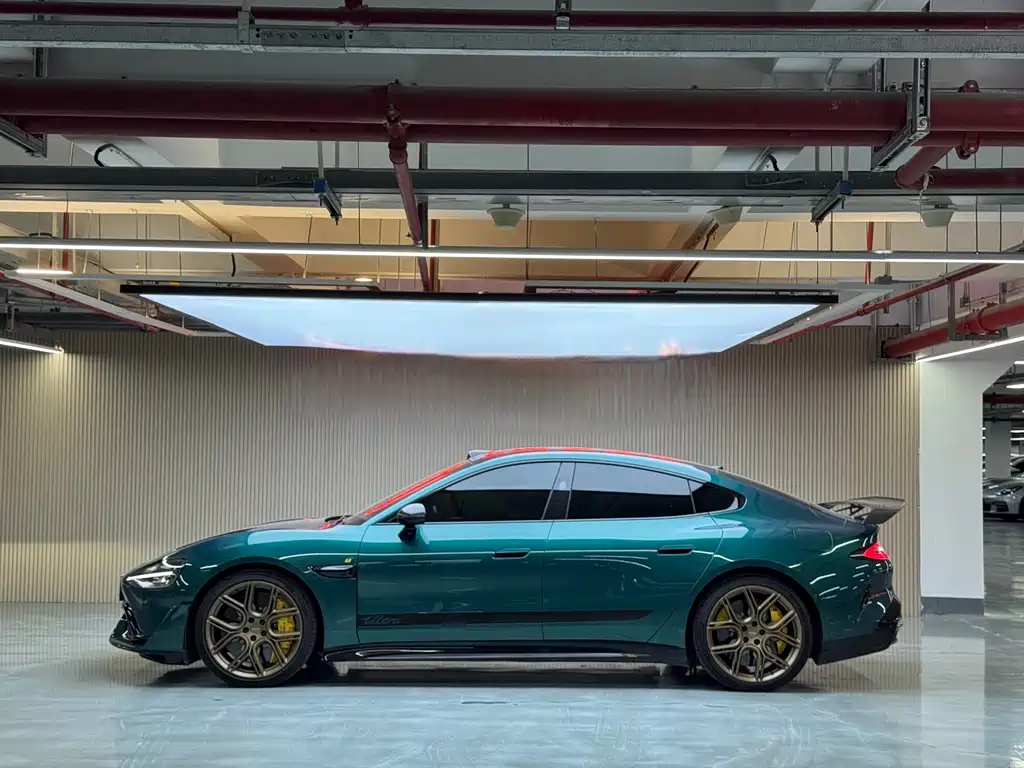 XIAOMI CAR XIAOMI SU7 ULTRA