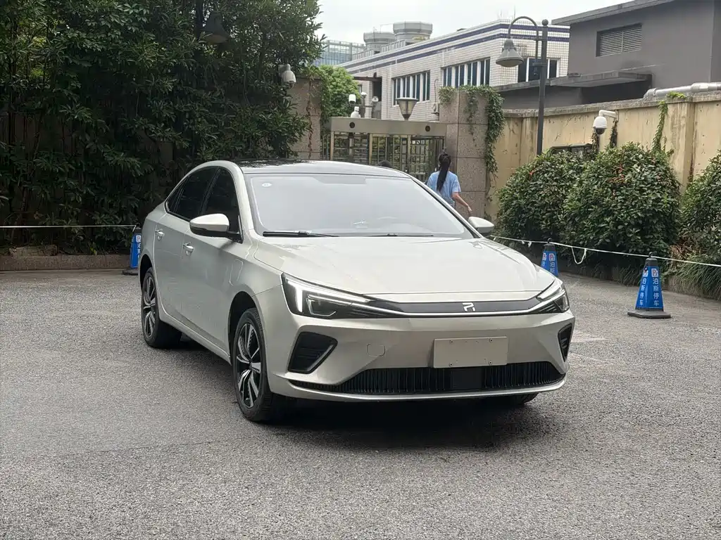 Roewe Feifan ER6 — миниатюра 3