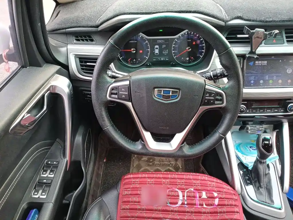 Geely Vision X3 — миниатюра 11