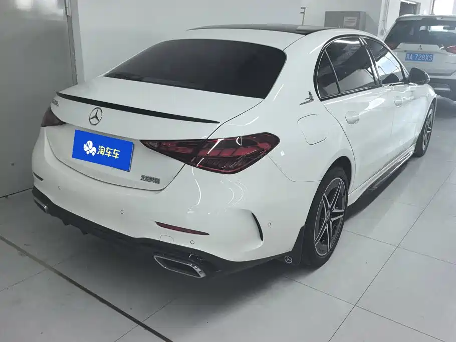 Mercedes-Benz C-Class — миниатюра 3