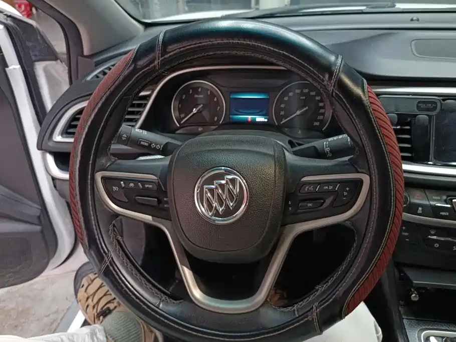 Buick Excelle — миниатюра 14