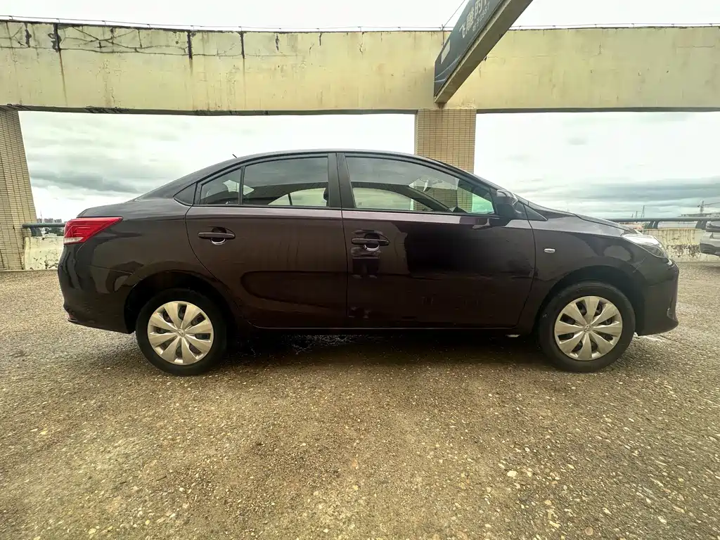 Toyota Vios — миниатюра 4