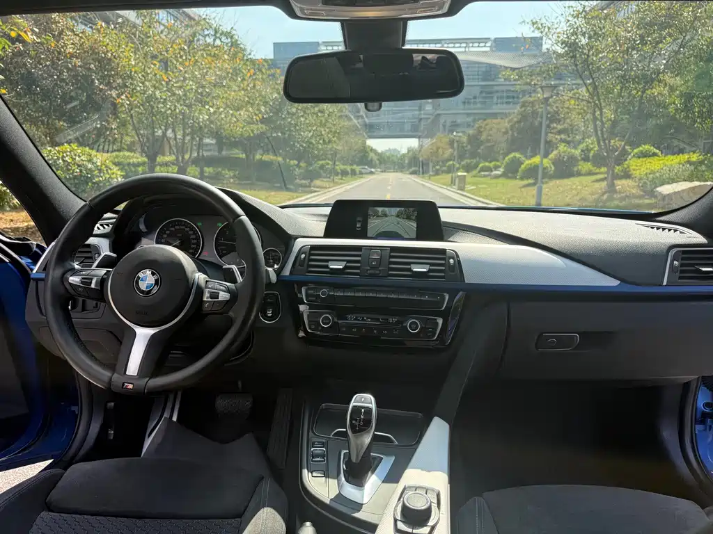 BMW 3 Series — миниатюра 13