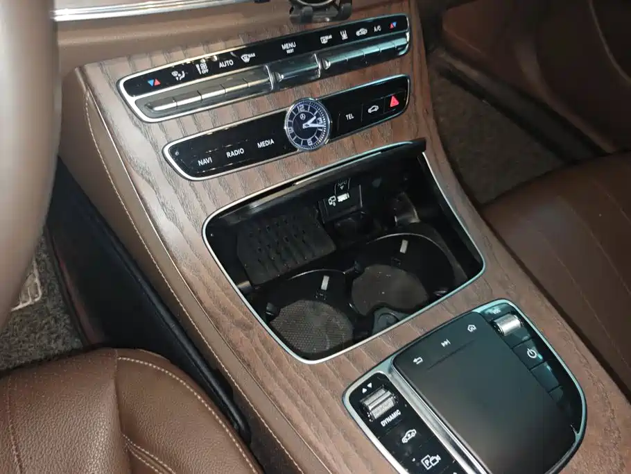 Mercedes-Benz E-Class New Energy — миниатюра 16