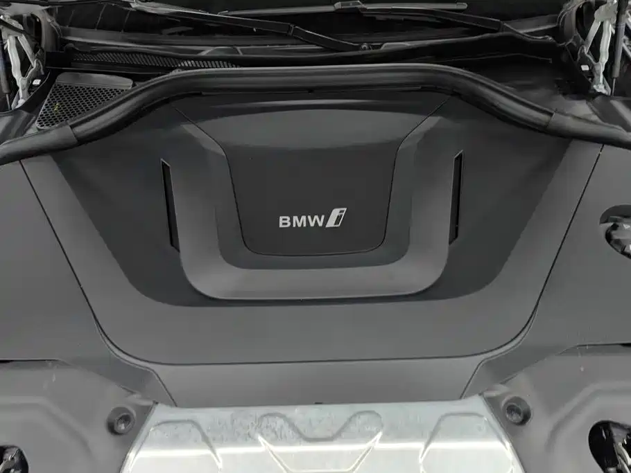 BMW iX3 — миниатюра 10