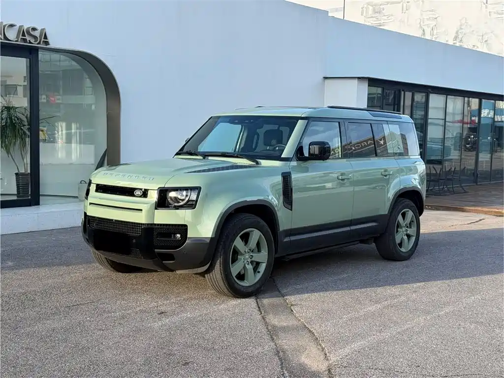 Land Rover Defender 2023
