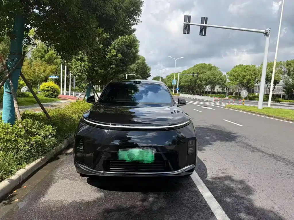 Li Auto Li L9 — миниатюра 2