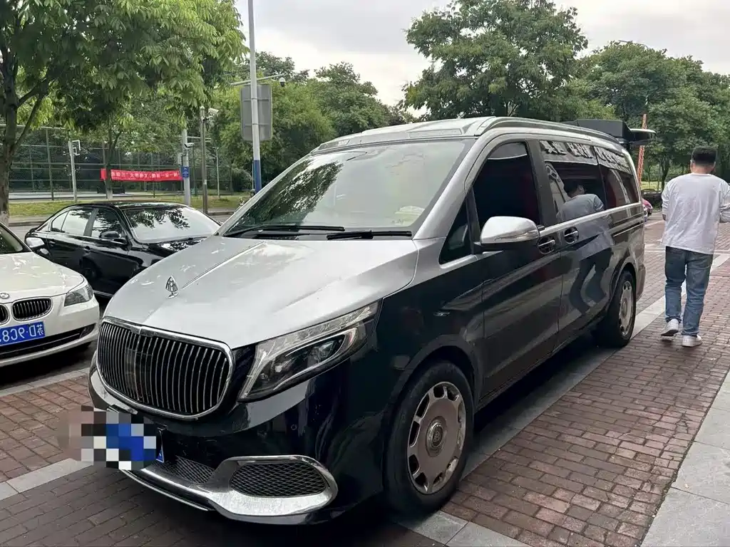 Mercedes-Benz V-Class 2022
