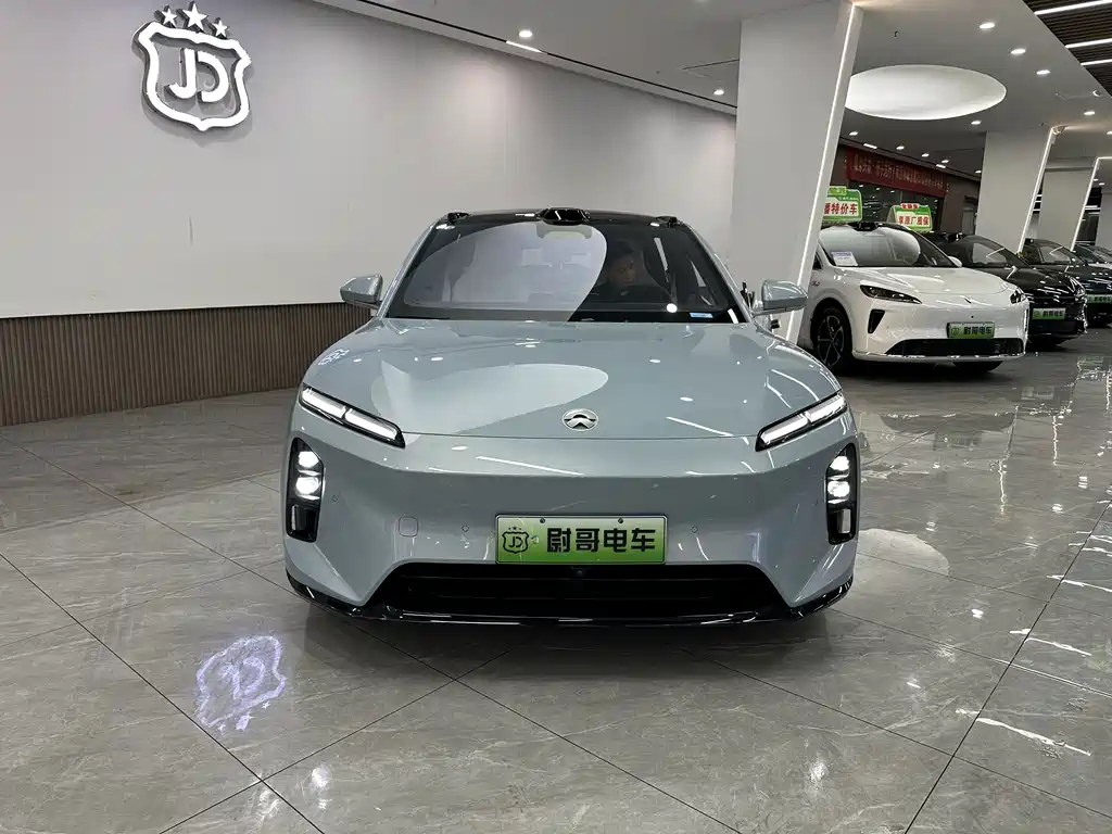 NIO ET5T — миниатюра 2