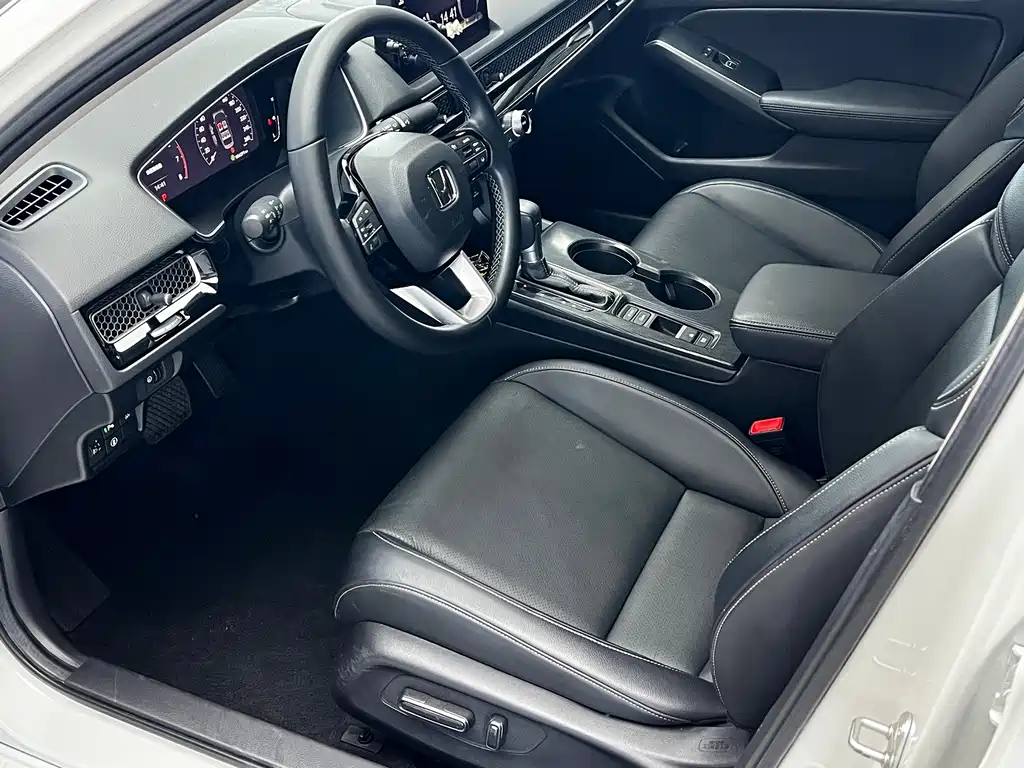 Honda Civic — миниатюра 13