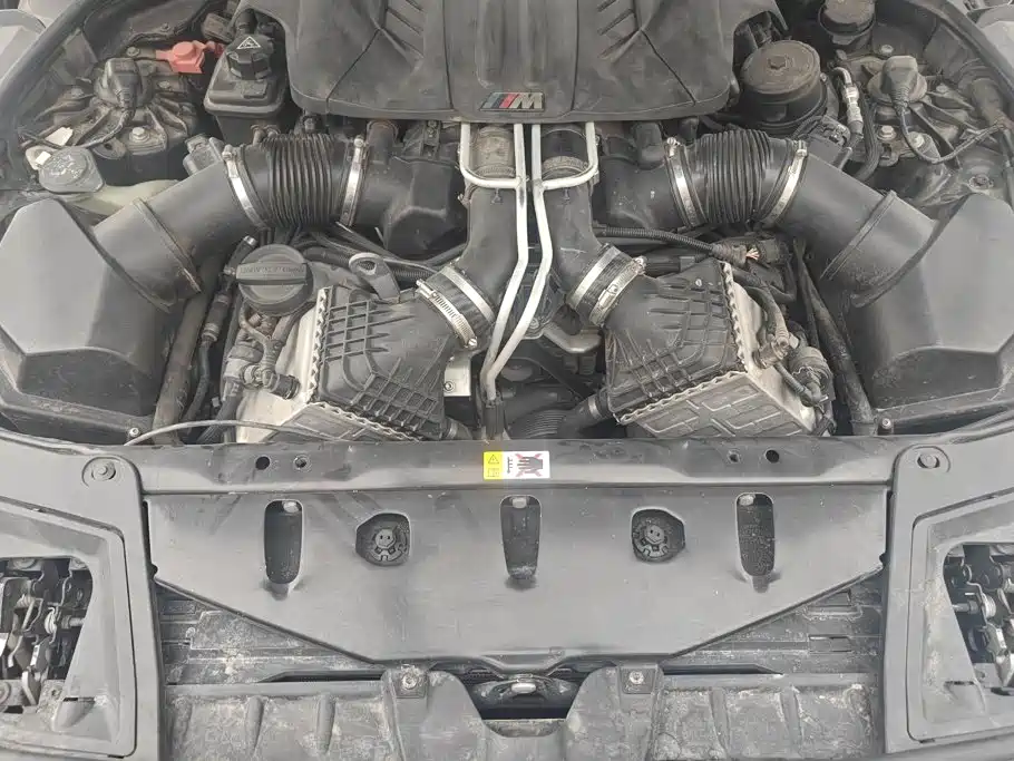 BMW M5 — миниатюра 10
