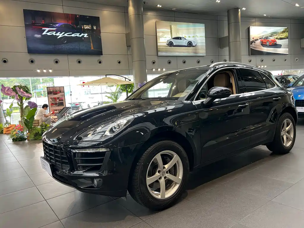 Porsche Macan 2015