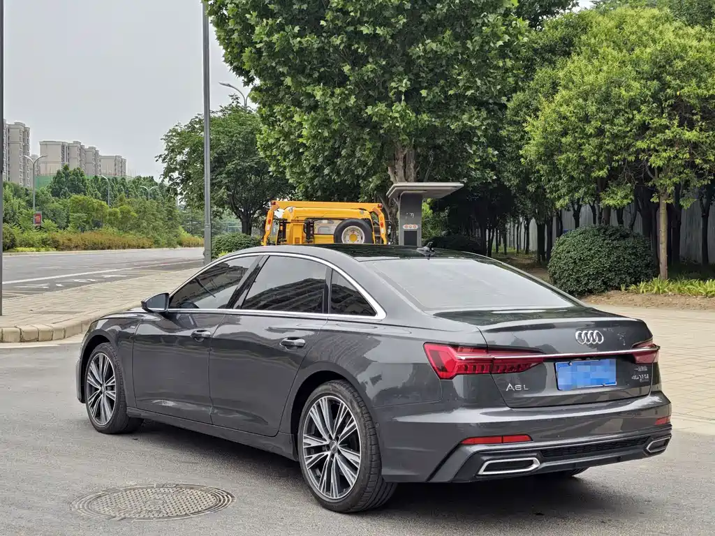 Audi A6L — миниатюра 7