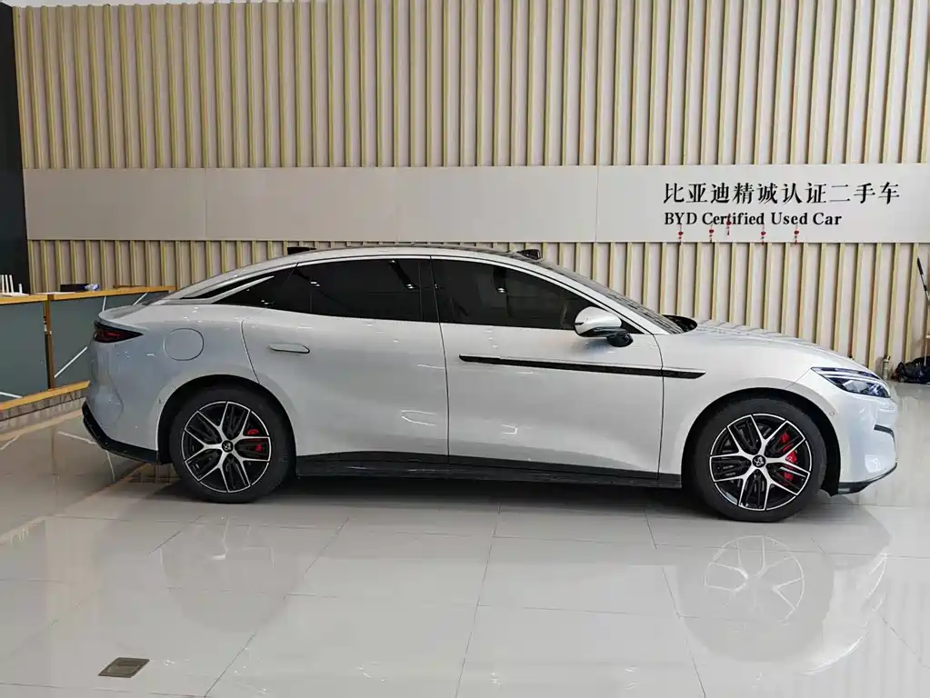 BYD Хань Ли — миниатюра 4