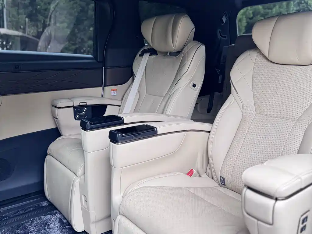 Toyota Vellfire 2025 2.5L