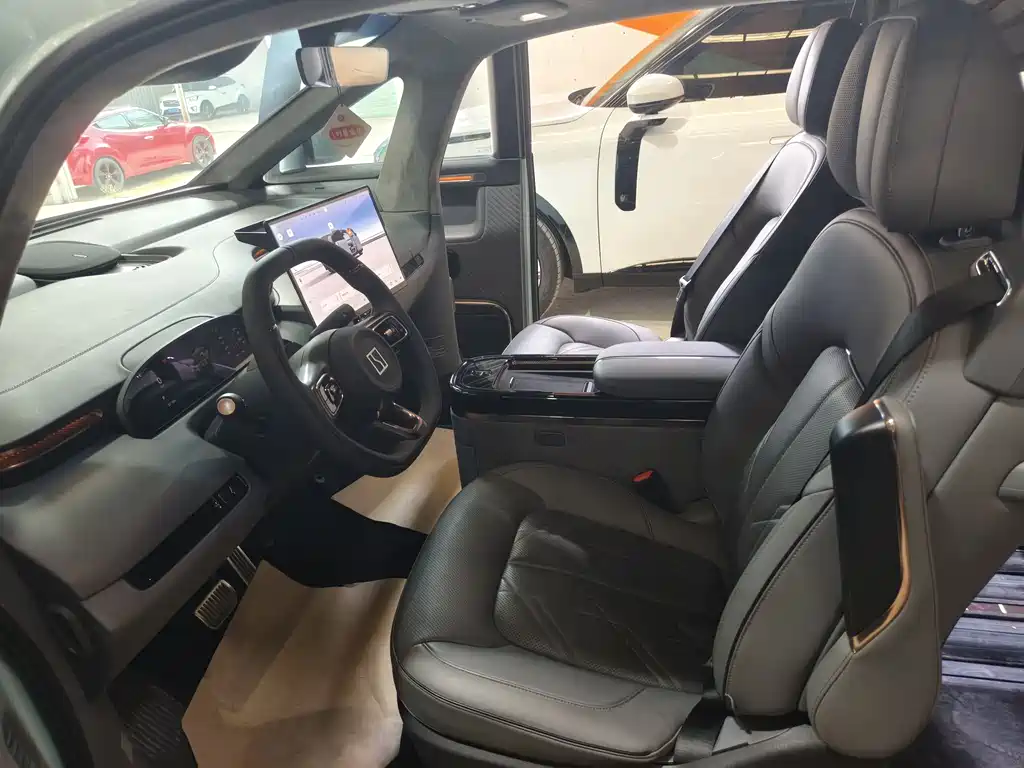 Zeekr Mix 2025 Smart Drive