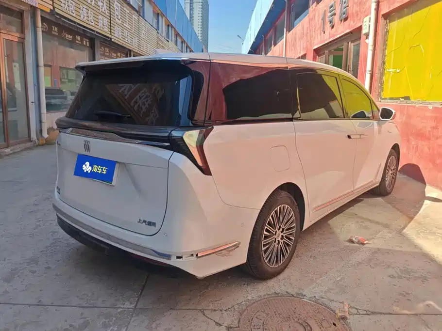 Buick GL8 Hybrid — миниатюра 3