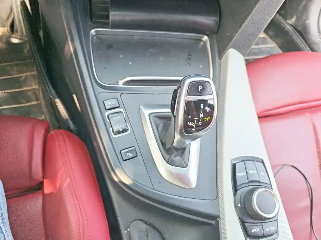 BMW 3 Series — миниатюра 10