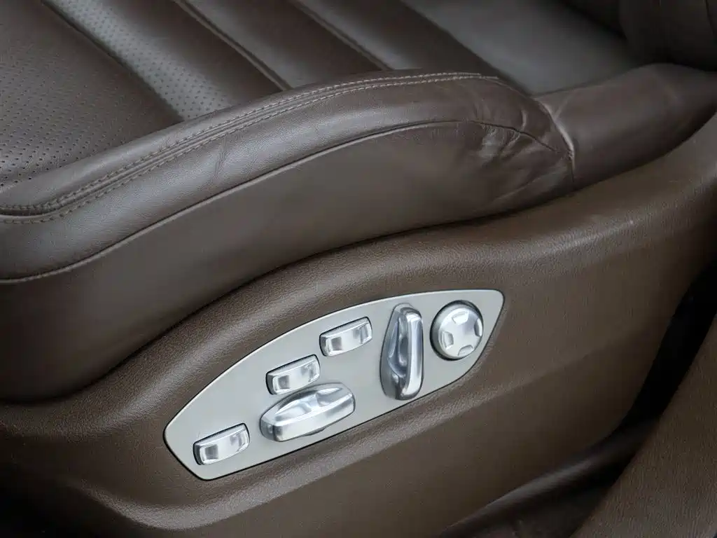 Porsche Cayenne 2015 Cayenne Turbo 4.8T