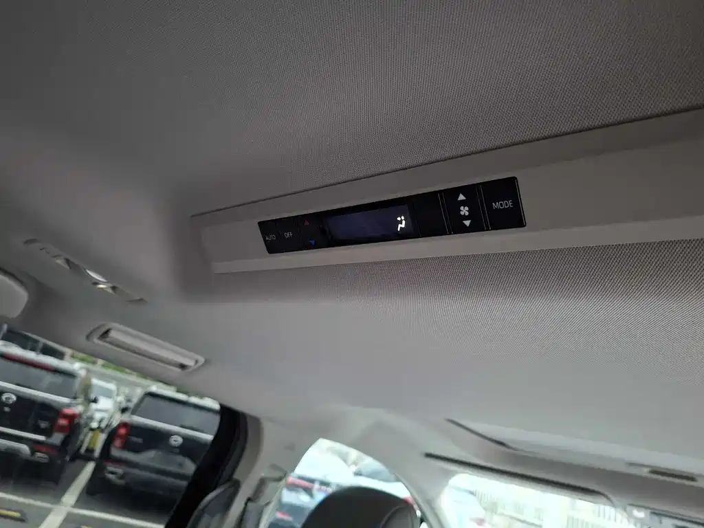 Toyota Sienna 2021 2.5L Luxury
