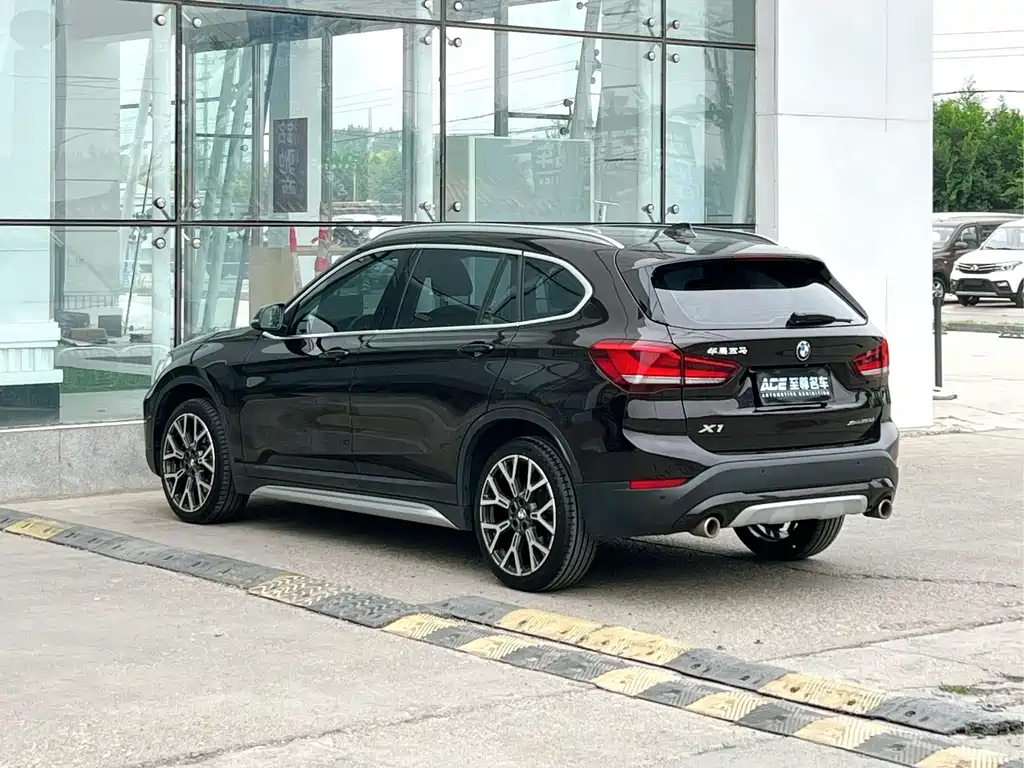BMW X1 — миниатюра 6