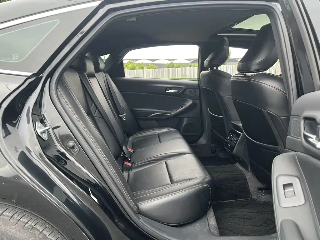 Toyota Avalon — миниатюра 9